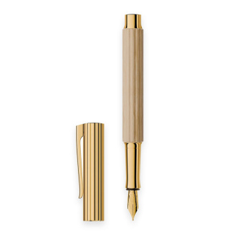 Graf von Faber-Castell Bloom 14k hornbeam Fountain pen 