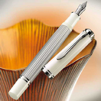 Pelikan Souverän M405 Silber-Weiss Kolbenfüllhalter B - Breit