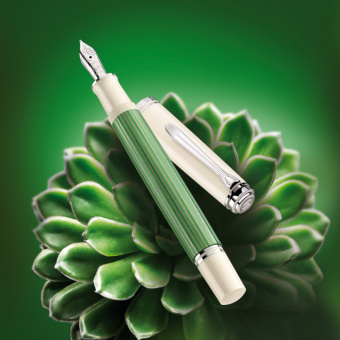Pelikan Souverän M605 Special Edition Green-White fountain pen 