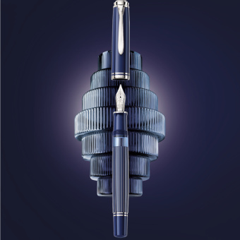 Pelikan Souverän M815 Special Edition Metal Striped Blue Kolbenfüllhalter 
