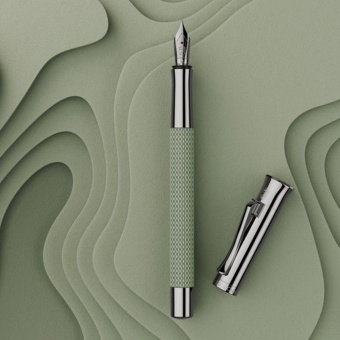 Graf von Faber-Castell Guilloche Sage Green Füllfederhalter 