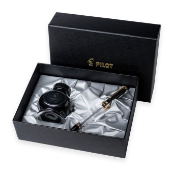 Pilot Custom 823 Fountain Pen transparent