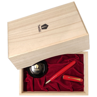 Pilot Namiki Yubari Royale Urushi Fountain pen Vermillion Red No. 20 
