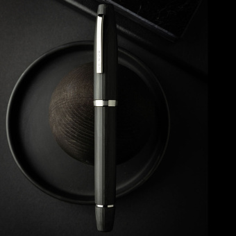 SCRIBO Flow Dimensione Kolbenfüllhalter 